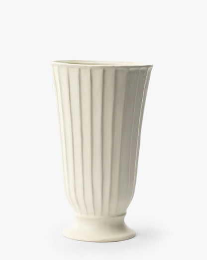Vase sur pied de Delphes