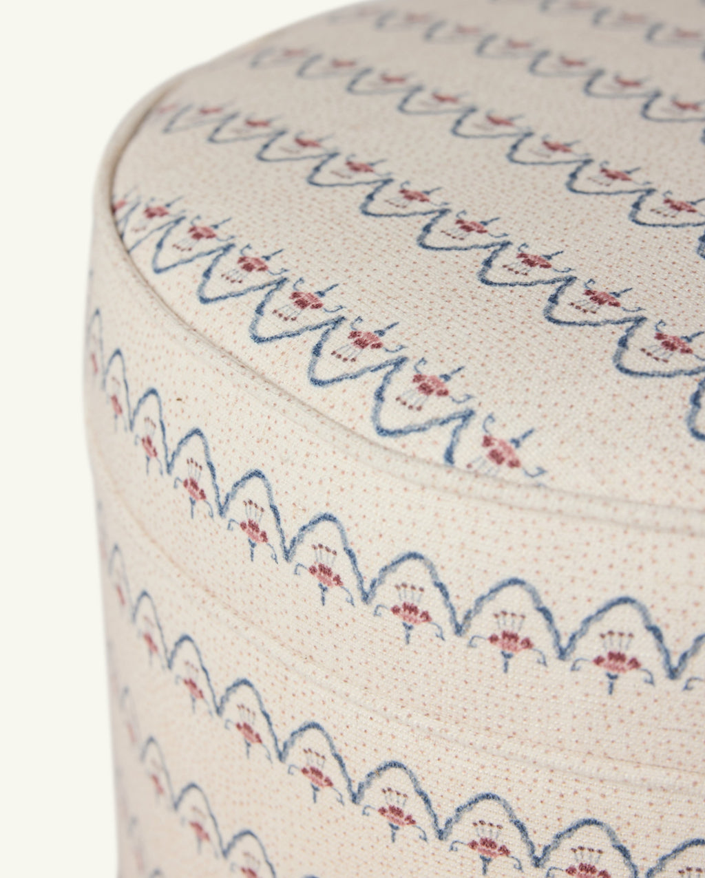 Pouf Yara en arches neutres